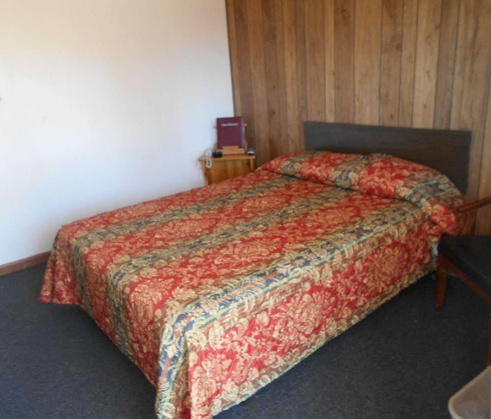 Super Saver Inn Sheridan Esterno foto